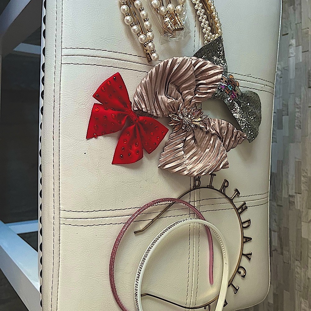 Hair accessories lot of 9!